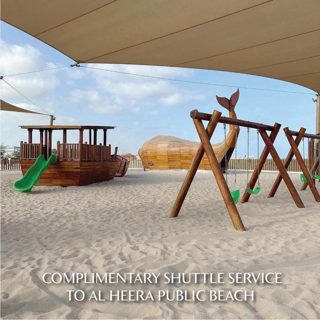Hotel The Chedi Al Bait, Sharjah Exterior foto The beach at the resort